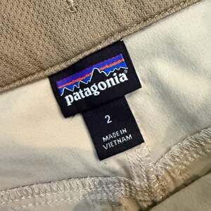 Patagonia Women's Outdoor Shorts Tan Beige - Size 2